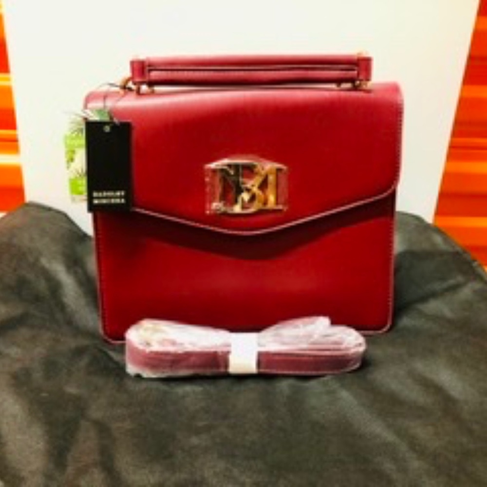 NWT Badgley Mischka Classic Logo Bag